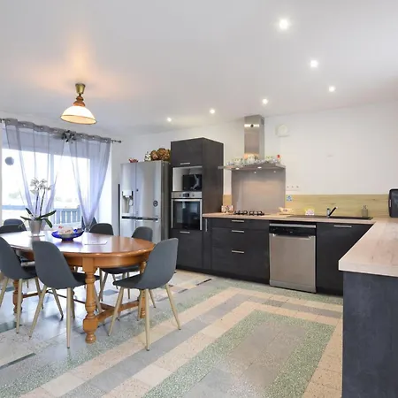 3 Bedroom Lovely In *
