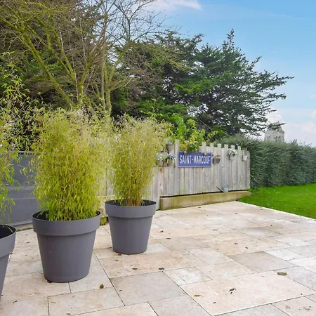 3 Bedroom Lovely In *
