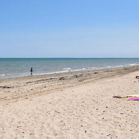 Nice Home In Saint-Marcouf With Wifi Saint-Marcouf