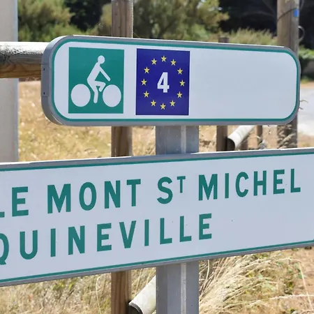 Nice Home In Saint-Marcouf With Wifi بيت للعطل *